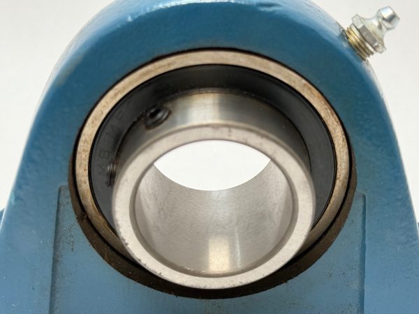 MB CL-25-1-5/8 Flange Mount Bearing CL251-58 NPL-26 P2B-SCB-110 1-5/8″ID