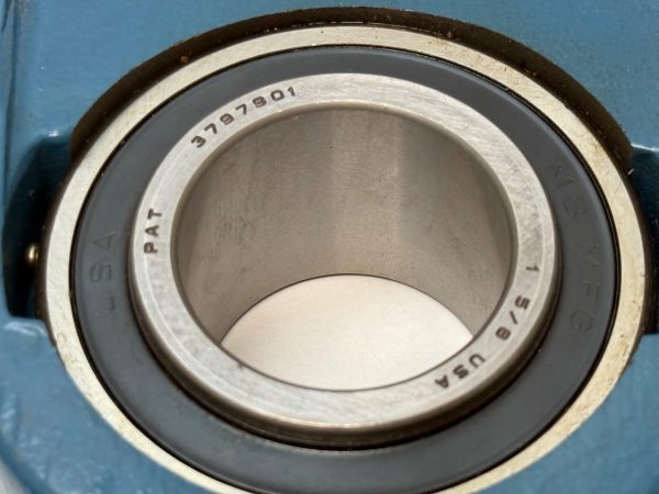 MB CL-25-1-5/8 Flange Mount Bearing CL251-58 NPL-26 P2B-SCB-110 1-5/8″ID