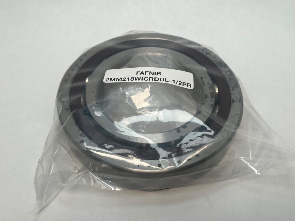 Angular Contact Ball Bearing – Straight Bore, 90 mm ID, 160 mm OD, 30 mm Width, Open, 15° Contact Angle, Light Preload.