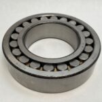 Spherical roller bearing – Straight Bore, 90 mm ID, 160 mm OD, 40 mm Width, Open, CN Internal clearance.