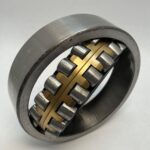Spherical roller bearing – Straight Bore, 90 mm ID, 160 mm OD, 40 mm Width, Open, CN Internal clearance.