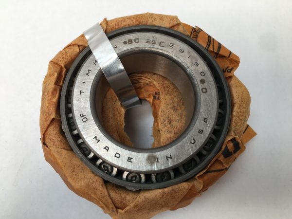 Tapered Roller Bearing – 1.5000 in Bore, 0.7500 in Cone Width, 3.1510 Cup Outer Diameter, class 2, Case-Hardened Steel.