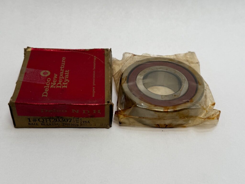 NDH QH20307DTT5A Bearing 7307E QH-20307-DT-T5A 35x80x21 mm