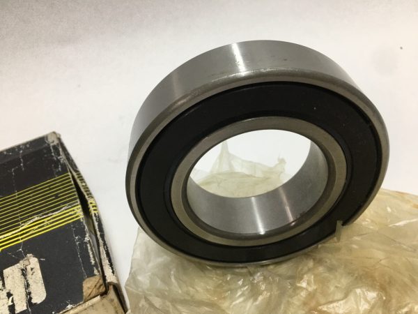 Self-Aligning Ball Bearing – Straight Bore, 60mm ID, 110mm OD, 28mm Width, Double Sealed.