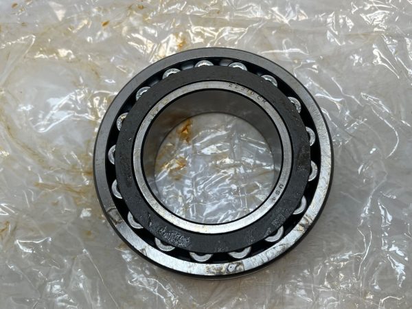 Spherical Roller Bearing – Tapered Bore, 50 mm ID, 90 mm OD, 23 mm Width, Open, Normal Internal Clearance.