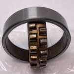 Spherical Roller Bearing – Straight Bore, 55 mm ID, 100 mm OD, 25 mm Width, Open, CN Internal clearance