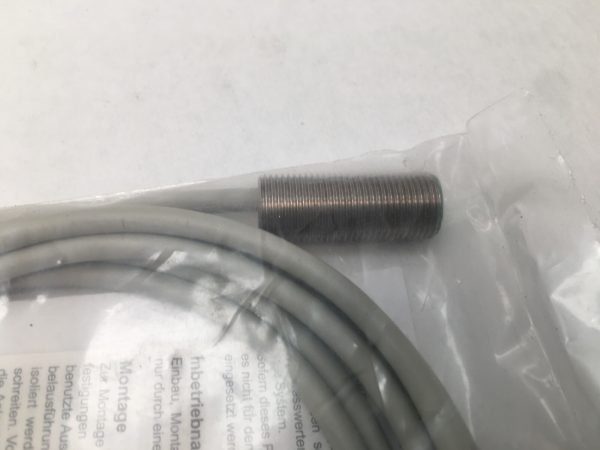 BAUMER-ELECTRIC IFRM-12P1701/PL / IFRM12P1701PL Cable Inductive Proximity Switch