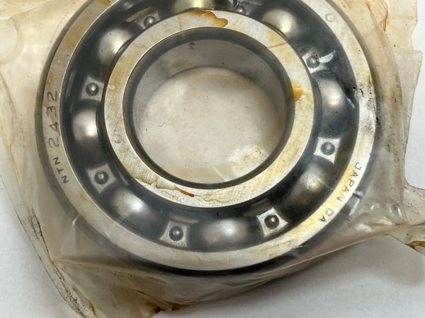 Deep Groove Ball Bearing – Straight Bore, 35 mm ID, 80 mm OD, 21 mm Width, Single Shield.