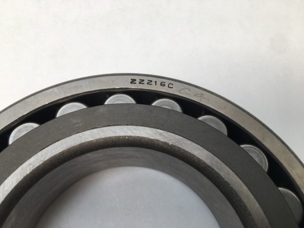 Spherical Roller Bearing – Straight Bore, 80 mm ID, 140 mm OD, 33 mm Width, Open, C4 Internal clearance.