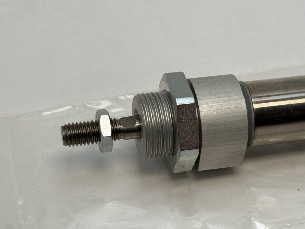 Rexroth 0822433202 Pneumatic Cylinder 0-822-433-202 10bar