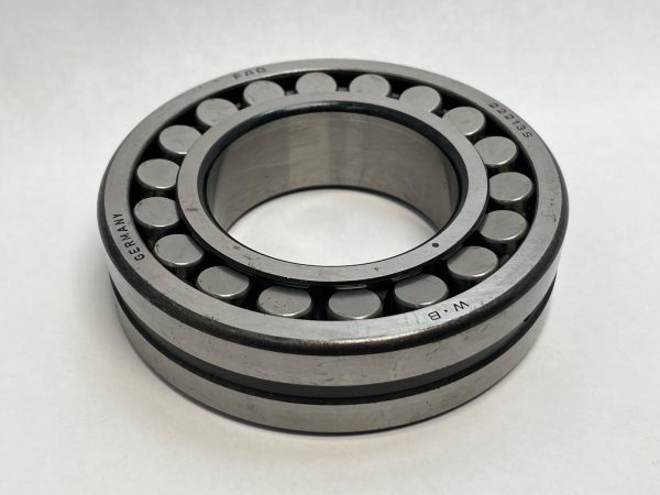 Spherical Roller Bearing – Straight Bore, 65 mm ID, 120 mm OD, 31 mm Width, Open, CN Internal clearance