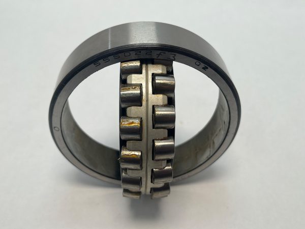 Spherical roller bearing – Straight Bore, 55 mm ID, 100 mm OD, 25 mm Width, Open, CN Internal clearance.