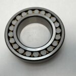 Spherical Roller Bearing – Straight Bore, 75 mm ID, 130 mm OD, 31 mm Width, Open, CN Internal clearance.