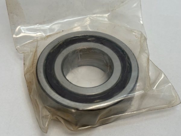 NDH Q20205-9E Angular Bearing 7205-C-P2 Q-20205-9E 25x52x15 mm