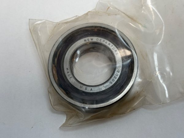NDH Q20205-9E Angular Bearing 7205-C-P2 Q-20205-9E 25x52x15 mm