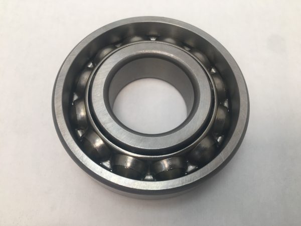Angular Contact Ball Bearing – Straight Bore, 35 mm ID, 80 mm OD, 21 mm Width, Open, 15° Contact Angle.