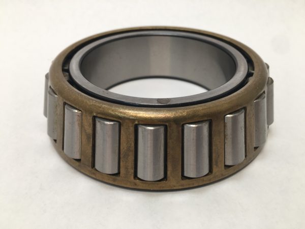 Tapered Roller Cup – 2-3/4″ Bore, class 3, Case-Carburized Steel.