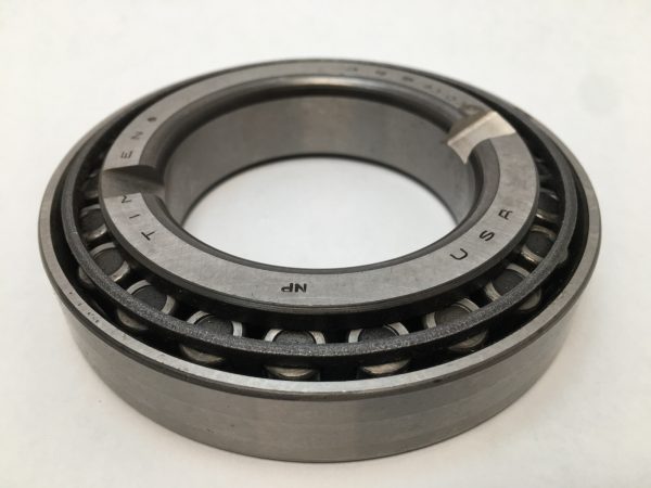 Tapered Roller Bearing – 2.5000″ Bore, 4.331″ Cup Outer Diameter, 1.0000″ Cup Width, 1.2500″ Cone Width, class 3, Case-Carburized Steel.