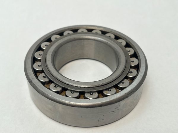 Spherical Roller Bearing – Straight Bore, 45 mm ID, 85 mm OD, 23 mm Width, Open, CN Internal clearance.