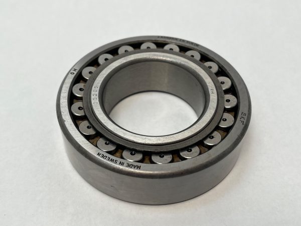 Spherical Roller Bearing – Straight Bore, 45 mm ID, 85 mm OD, 23 mm Width, Open, CN Internal clearance.