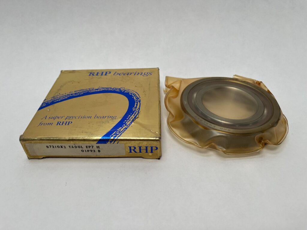 Angular Contact Ball Bearing – Straight Bore, 50 mm ID, 90 mm OD, 20 mm Width, Open, 15° Contact Angle, Light Preload.