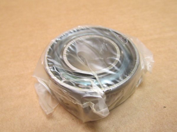 Angular Contact Ball Bearing – Double Row, 25 mm ID, 52 mm OD, 20.6 mm Width, Open, Maximum Capacity.