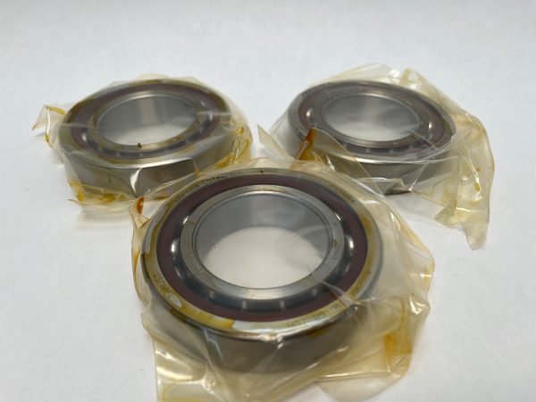 Angular Contact Ball Bearing – Straight Bore, 50 mm ID, 90 mm OD, 20 mm Width, Open, 15° Contact Angle.