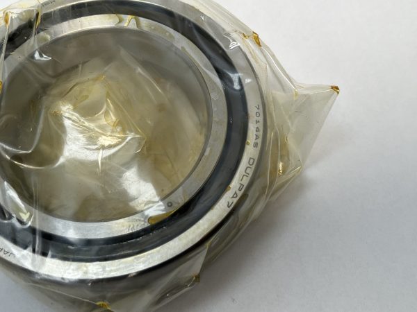 Super Precision Angular Contact Ball Bearing – Straight Bore, 70 mm ID, 110 mm OD, 20 mm Width, Open, 25° Contact Angle, Universal Light Preload.