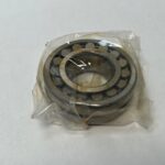 Spherical Roller Bearing – Straight Bore, 30 mm ID, 62 mm OD, 20 mm Width, Open, CN Internal clearance.