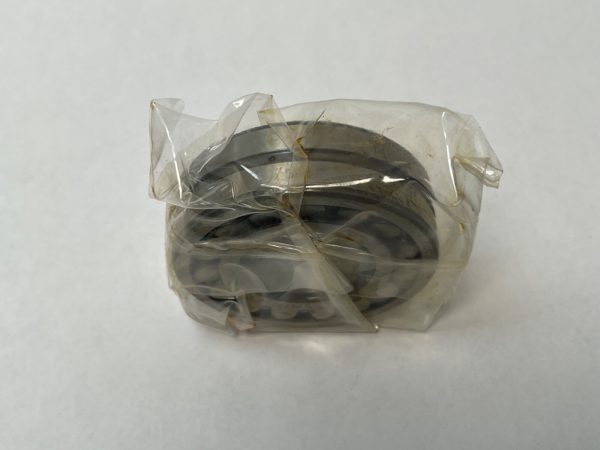 Spherical Roller Bearing – Straight Bore, 30 mm ID, 62 mm OD, 20 mm Width, Open, CN Internal clearance.