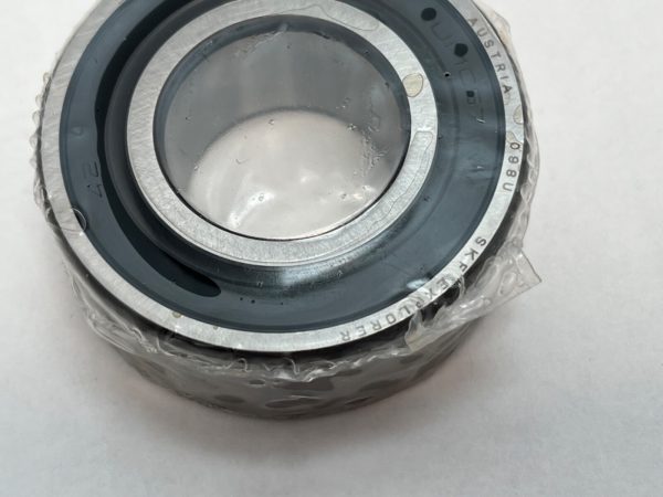 Angular Contact Ball Bearing – 30 mm ID, 62 mm OD, 23.8 mm Width, Double Rubber Seal, 30° Contact Angle.