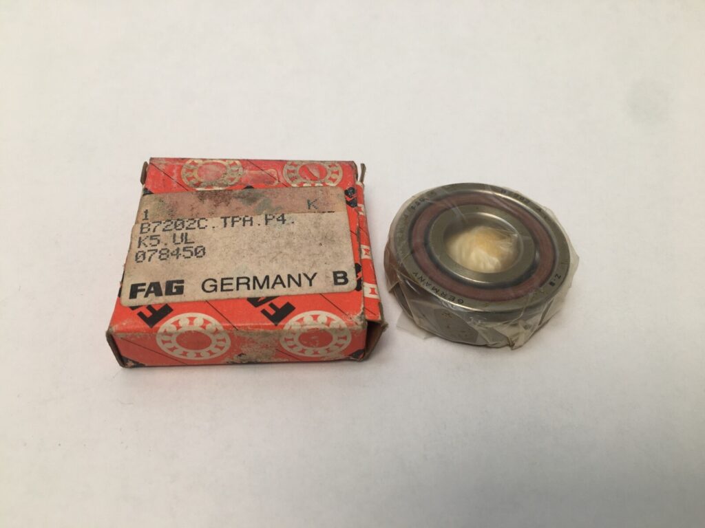 Angular contact bearings – 15 mm ID, 35 mm OD, 11 mm Width, Open, 15°, Light preload.