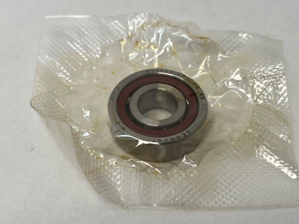 Angular contact bearings – 10 mm ID, 26 mm OD, 8 mm Width, Open, 15°, Light preload.