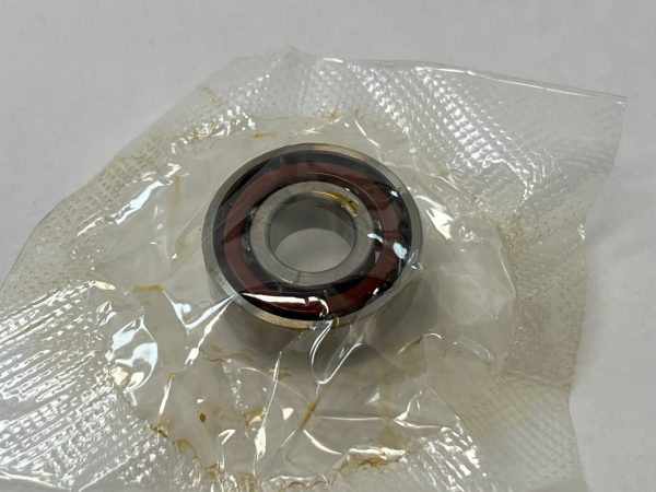 Angular contact bearings – 10 mm ID, 26 mm OD, 8 mm Width, Open, 15°, Light preload.
