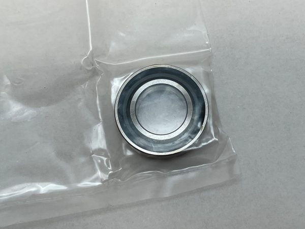 Angular Contact Ball Bearing – 15 mm ID, 28 mm OD, 7 mm Width, Open, 15° Contact Angle, Light Preload.