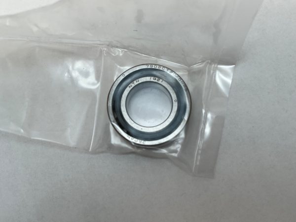 Angular Contact Ball Bearing – 15 mm ID, 28 mm OD, 7 mm Width, Open, 15° Contact Angle, Light Preload.