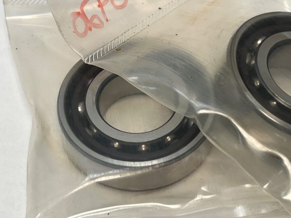 Angular Contact Ball Bearing – Straight Bore, 20 mm ID, 42 mm OD, 12 mm Width, Open, 15° Contact Angle, Light Preload.