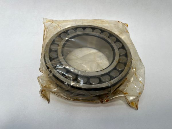 Spherical Roller Bearing – Straight Bore, 75 mm ID, 130 mm OD, 31 mm Width, Open, CN Internal clearance.