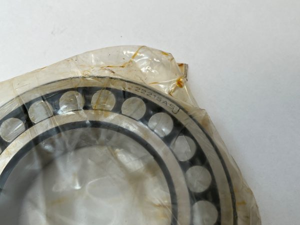 Spherical Roller Bearing – Straight Bore, 75 mm ID, 130 mm OD, 31 mm Width, Open, CN Internal clearance.