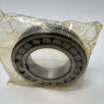 Spherical Roller Bearing – Straight Bore, 75 mm ID, 130 mm OD, 31 mm Width, Open, CN Internal clearance.