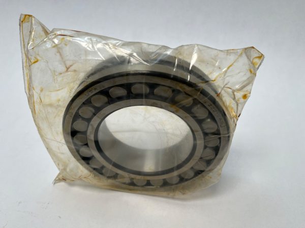 Spherical Roller Bearing – Straight Bore, 75 mm ID, 130 mm OD, 31 mm Width, Open, CN Internal clearance.