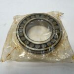 Spherical Roller Bearing – Straight Bore, 75 mm ID, 130 mm OD, 31 mm Width, Open, CN Internal clearance.