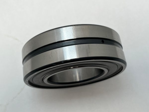 Spherical Roller Bearing – Straight Bore, 65 mm ID, 120 mm OD, 38 mm Width, Double Rubber Seal, Normal Internal Clearance.