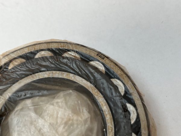 Spherical Roller Bearing – Straight Bore, 45 mm ID, 85 mm OD, 23 mm Width, Open, CN Internal clearance