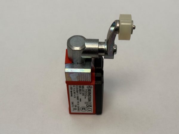 Bernstein IN65UV1ZAHK Limit Switch IN65-UV1Z AHK 6083000241