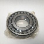 Spherical Roller Bearing – Straight Bore, 70 mm ID, 150 mm OD, 35 mm Width, Open, C3 Internal Clearance.