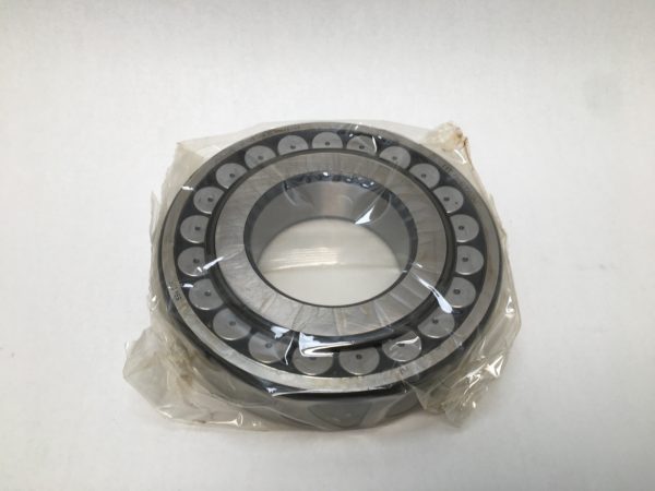 Spherical Roller Bearing – Straight Bore, 70 mm ID, 150 mm OD, 35 mm Width, Open, C3 Internal Clearance.