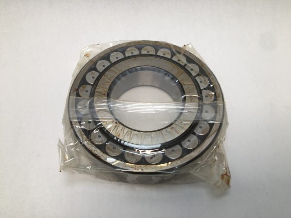Spherical Roller Bearing – Straight Bore, 70 mm ID, 150 mm OD, 35 mm Width, Open, C3 Internal Clearance.