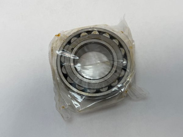 Spherical Roller Bearing – Straight Bore, 40 mm ID, 80 mm OD, 23 mm Width, Open, C3 Internal Clearance.