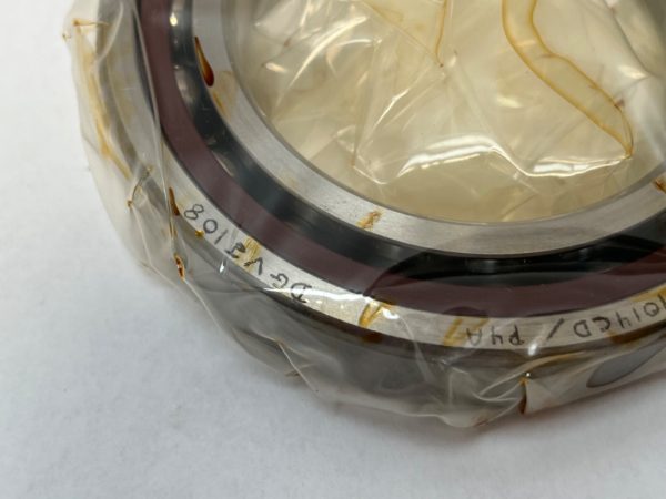 Super Precision Angular Contact Ball Bearing – Straight Bore, 70 mm ID, 110 mm OD, 20 mm Width, Open, 15° Contact Angle, Universal Pairing, Heavy Preload.